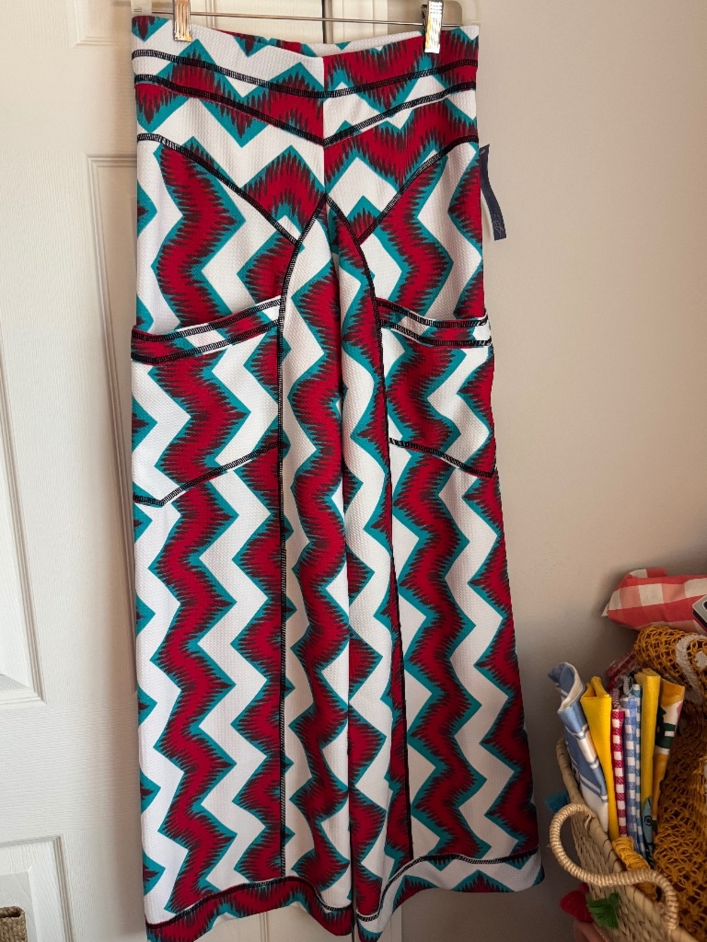 NWT, AUTUMN TENEYL DAPHNE PANTS IN FIRE AND ICE PRINT - Picture 8 of 14